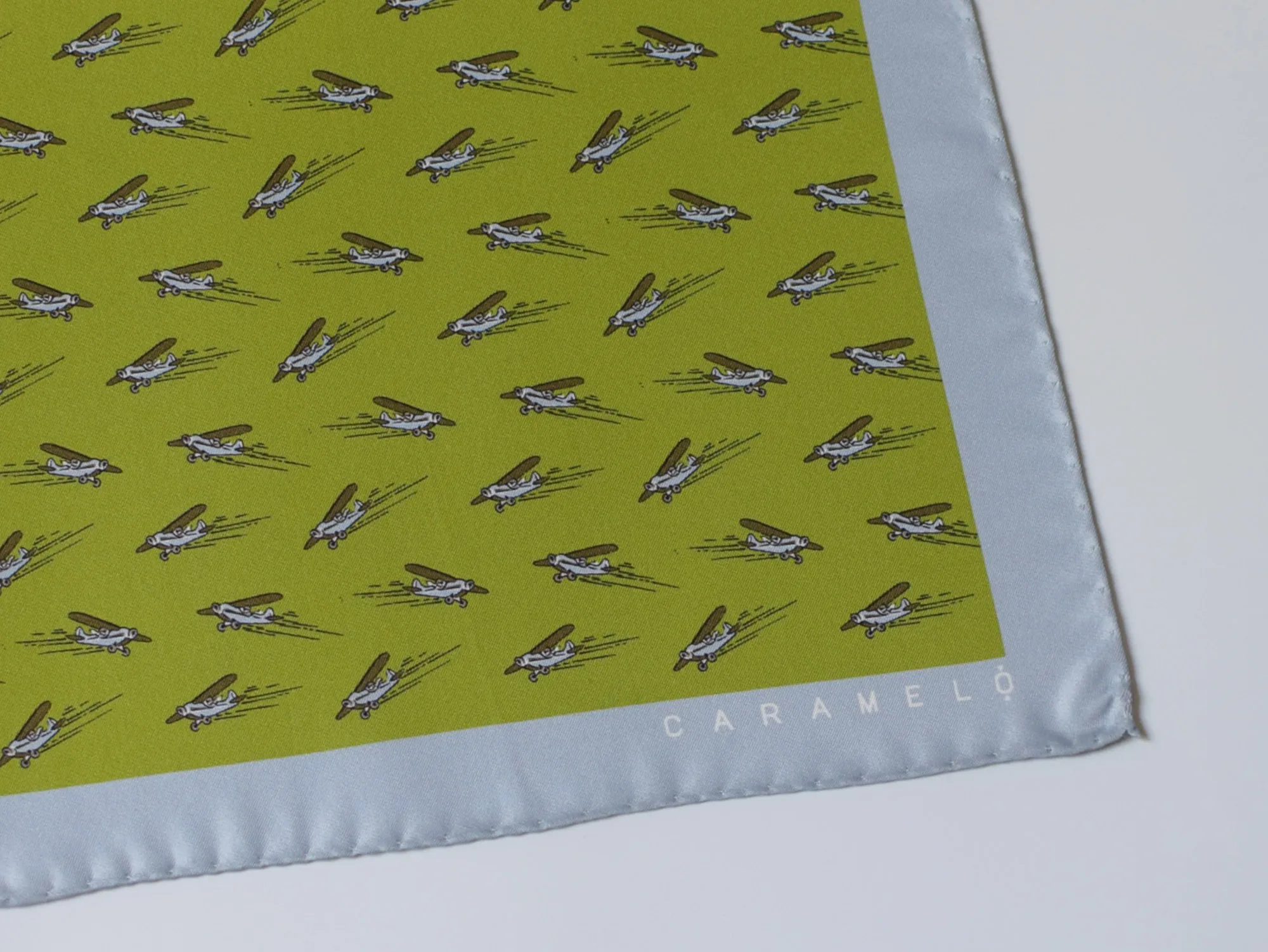 Caramelo pocket square-detail