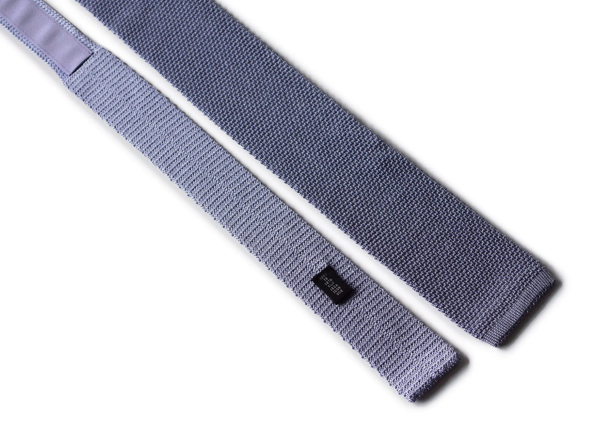 Cravate tricot en soie couleur lilas – Image 3