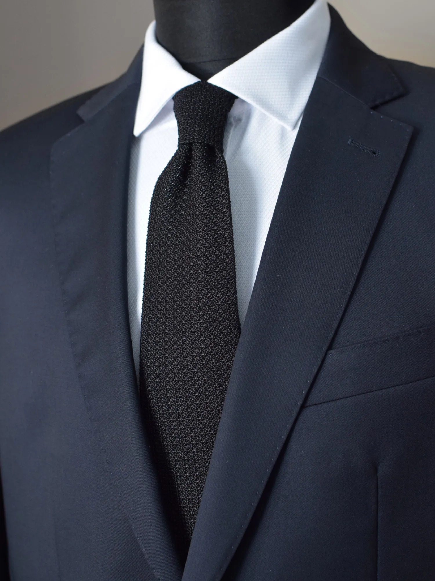 Brooks Brothers tricot tie