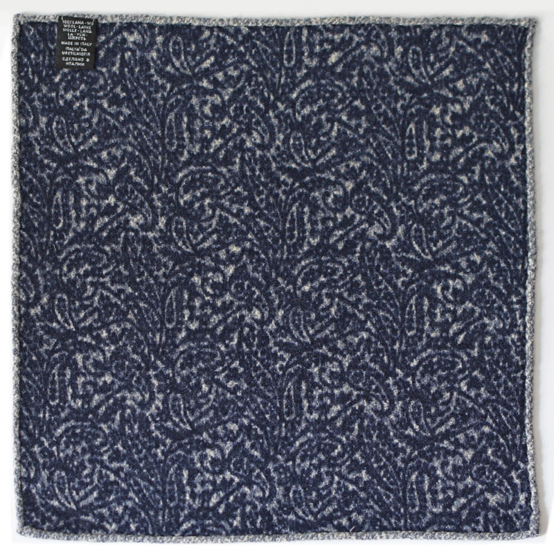 Vakko pocket square flat