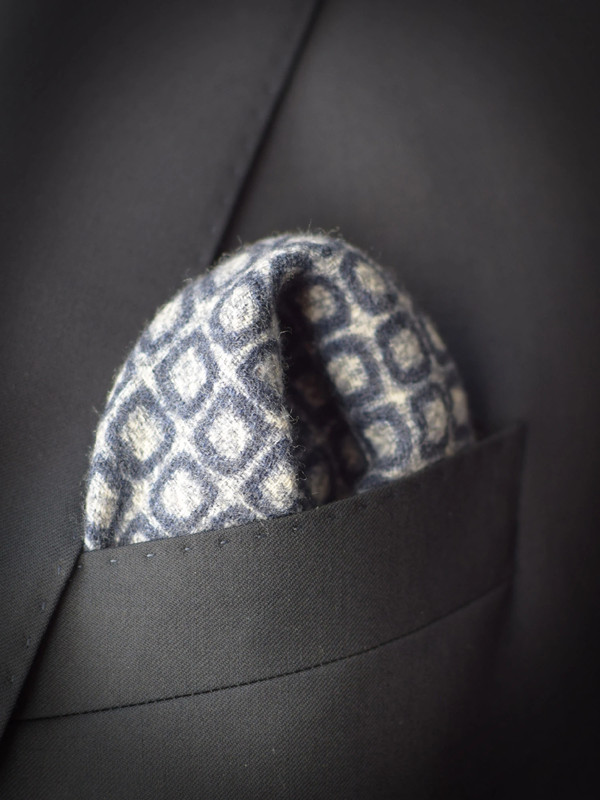 Vakko pocket square in breast pocket