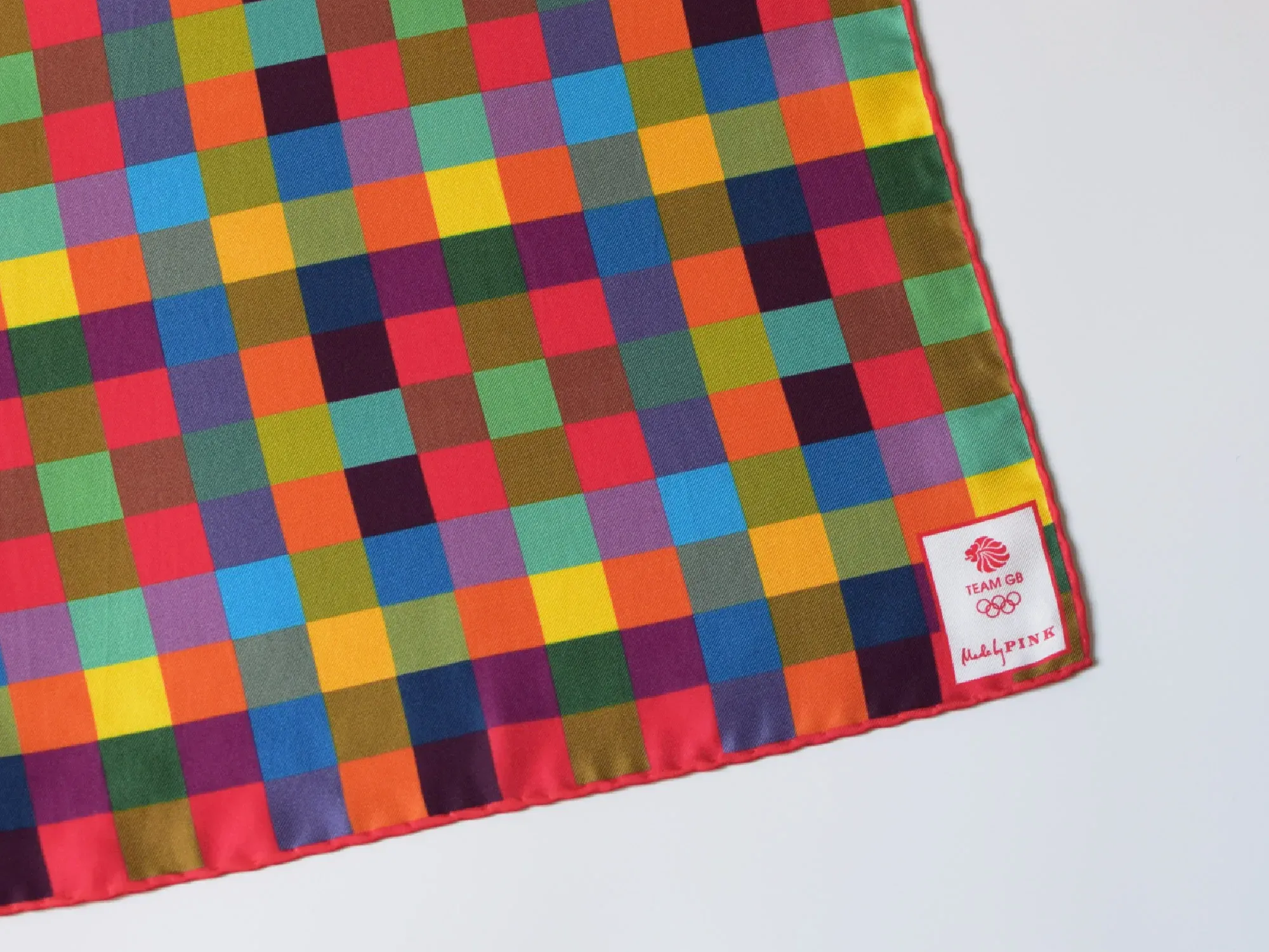 pink-pocket-square-detail