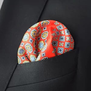pocket-pochette-square-in-breast-pocket