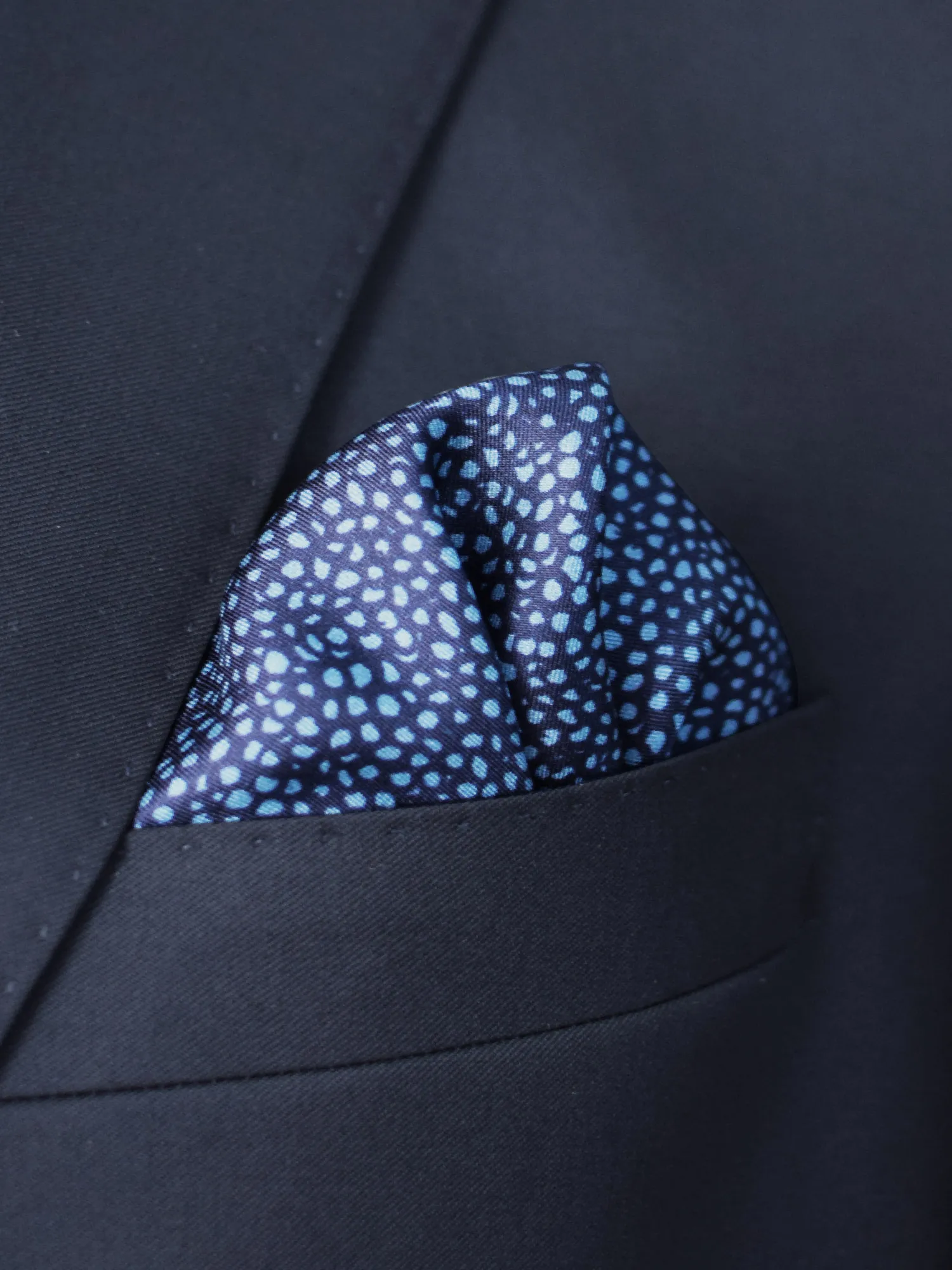 pocket-square-ted-baker-in breast pocket