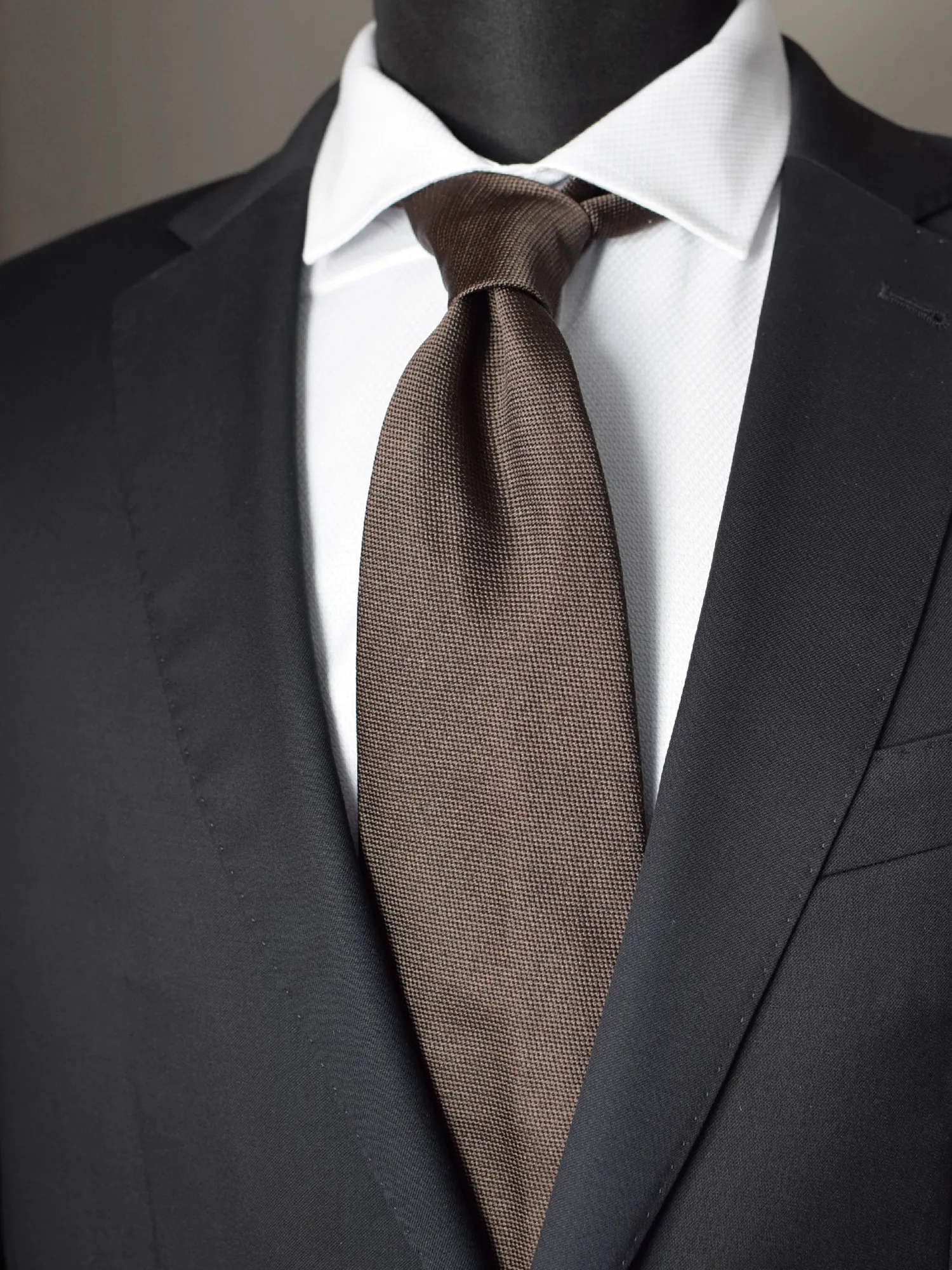 Cravate en grenadine de soie café Andrew's ties – Image 2