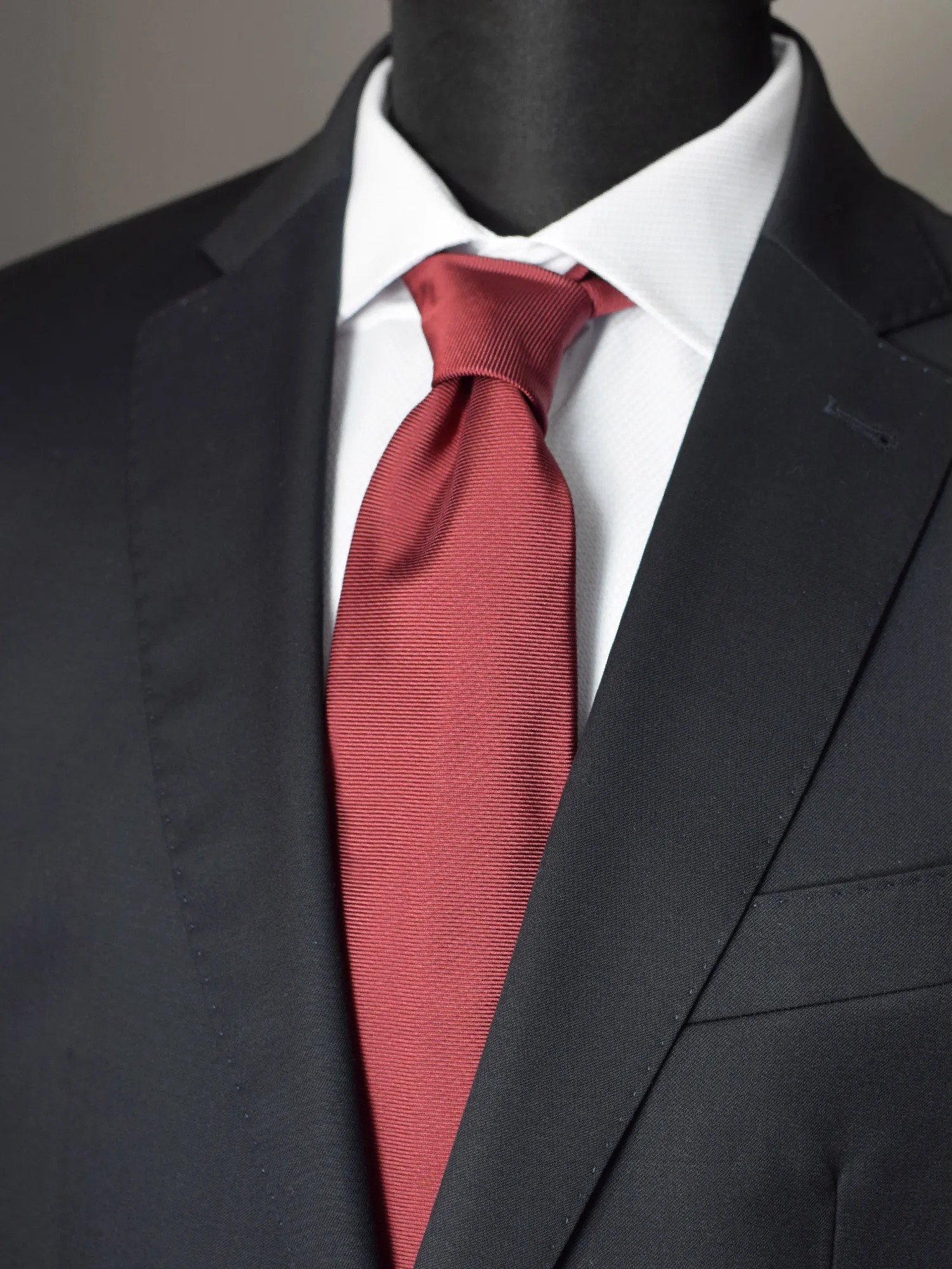 Cravate de soie rouge Andrew's Ties – Image 2