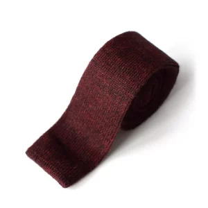Cravate tricot en laine bordeaux