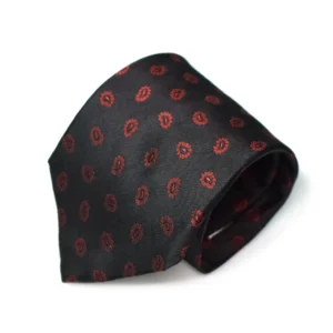 cravate-club-guy-laroche a motifs paisley, roulée