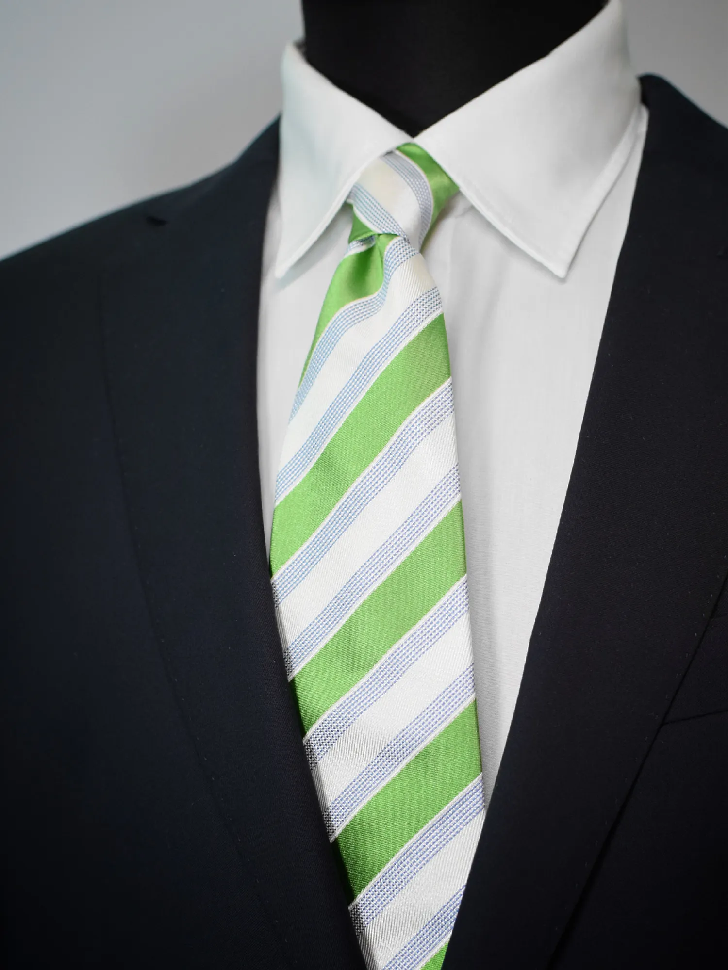 Cravate Club Guy Laroche à rayures vert anis – Image 2