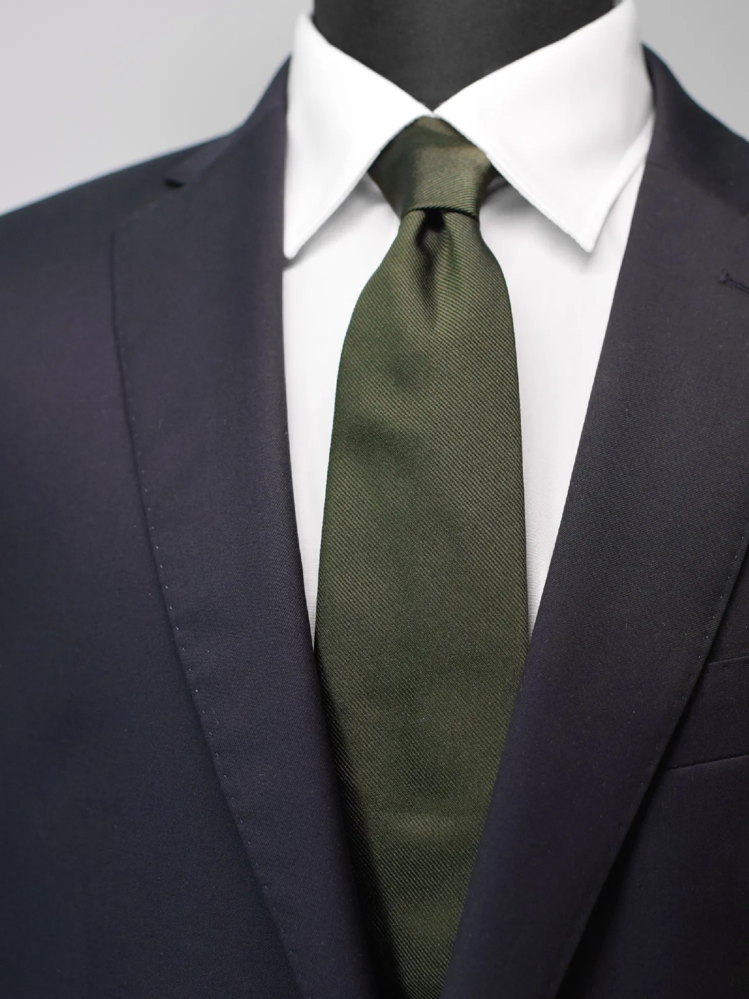 Cravate Club Guy Laroche unie verte foncée – Image 2