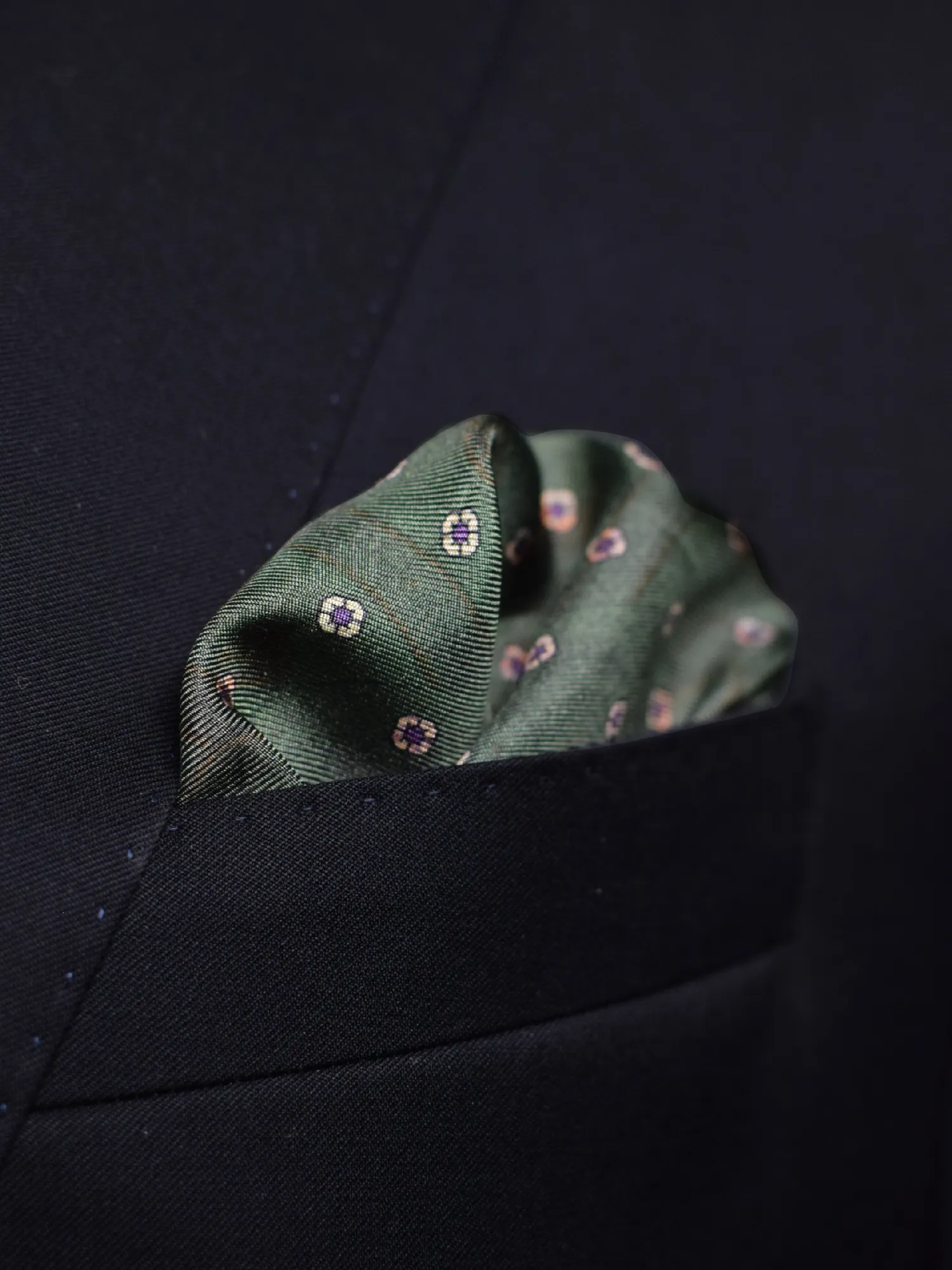 Pochette en soie vert d'eau à motifs paisley Ted Baker – Image 4