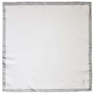 ysl monogramme pochette blanche et grise-2