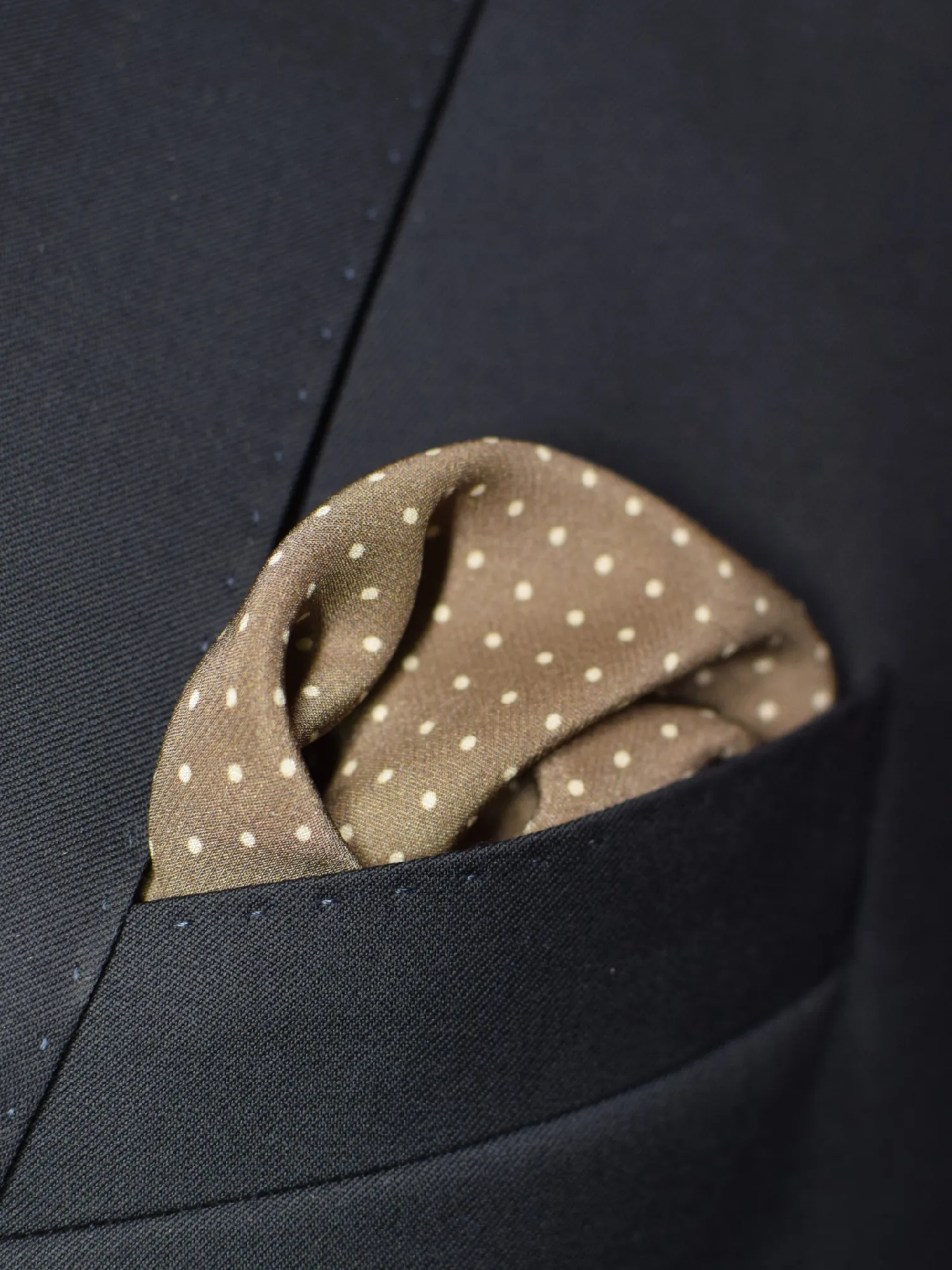 Grande pochette beige à motif polka dots en soie YSL – Image 3