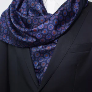 Foulard en soie doublée laine à motifs octogonaux-3