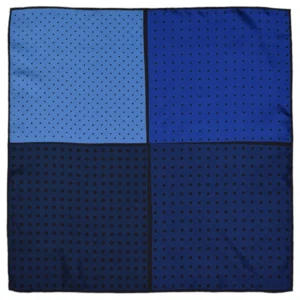 Pochette Lanvin à pois noirs sur fond bleu – vue à plat avec quatre carrés distincts.