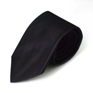 Cravate slim noire en soie roulée