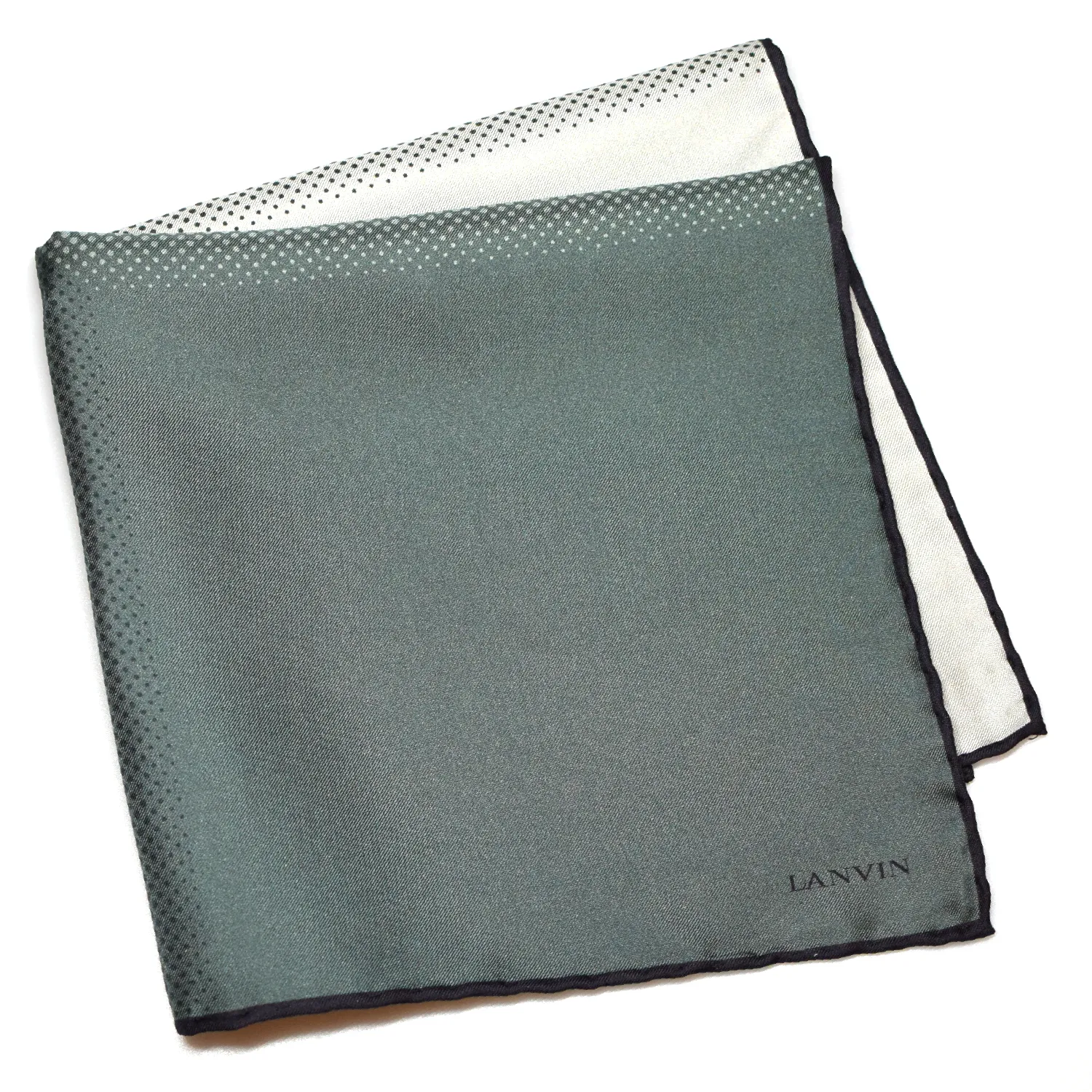 Pochette Lanvin en soie pliée – élégance sobre