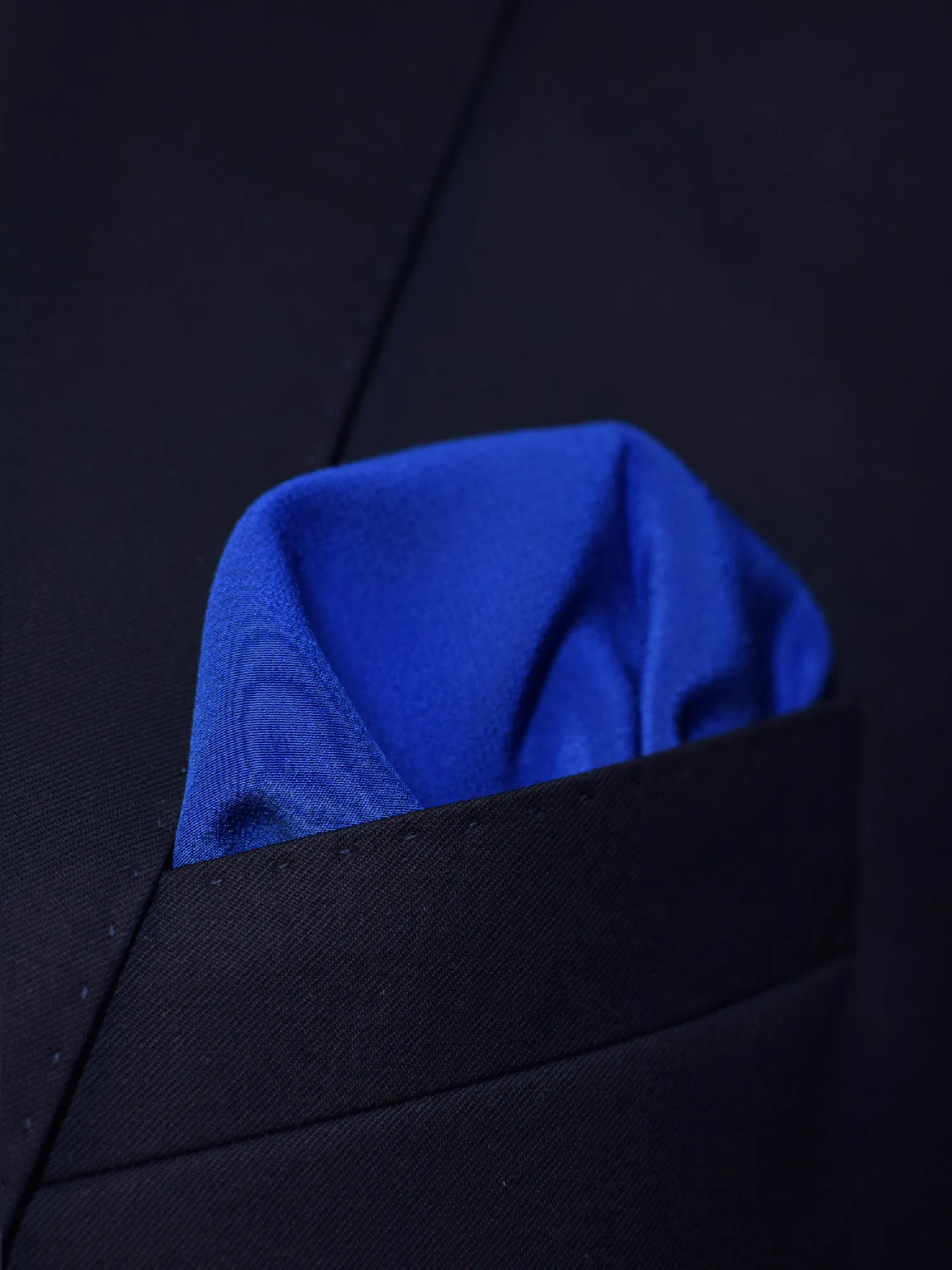 Pochette bleue à bordure grise et noire Lanvin – Image 3