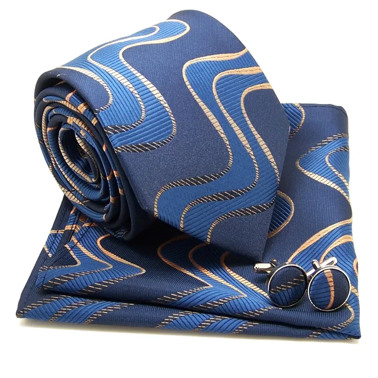 panoplie cravate pochette
