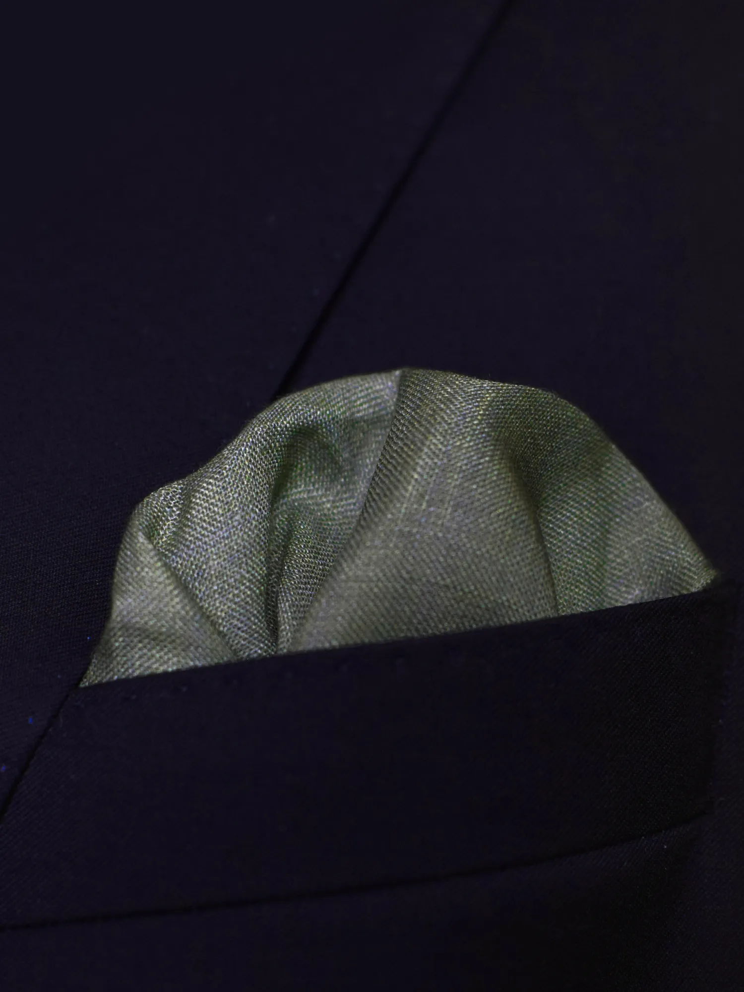 Pochette Reiss en lin portée puff