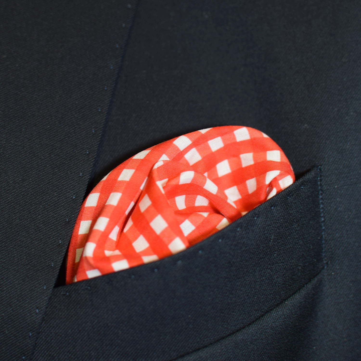 Pochette-vichy-portée-puff